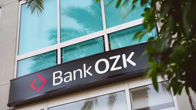 Stablecoin Uncertainty Hurts Banks More Than Crypto: Expert