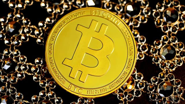 BitFuFu Slashes Self-Mined BTC, Goes All-In on Cloud