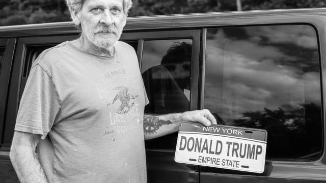 Bitcoin, Ether, Solana Dip as Trump Sets Iran Deadline