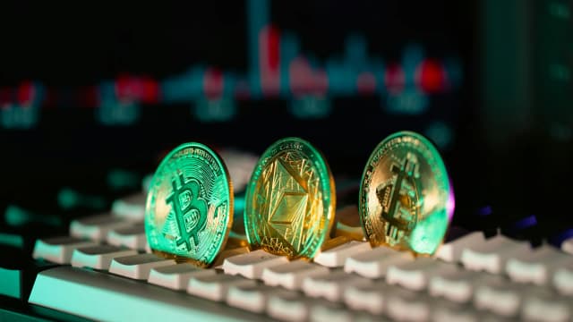 Tom Lee's BitMine Hits NYSE as Ethereum Treasury Expands Buyback to $4 Billion