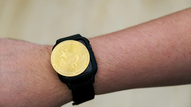 Non-USD Stablecoins Guide: EURC, Mexican Peso Tokens, and Polygon's Lead