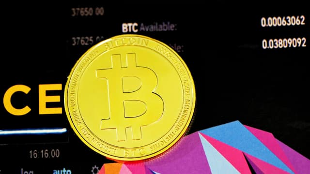 XRP Price Prediction: Ripple Token Could Sink to $0.15 in 12 Months