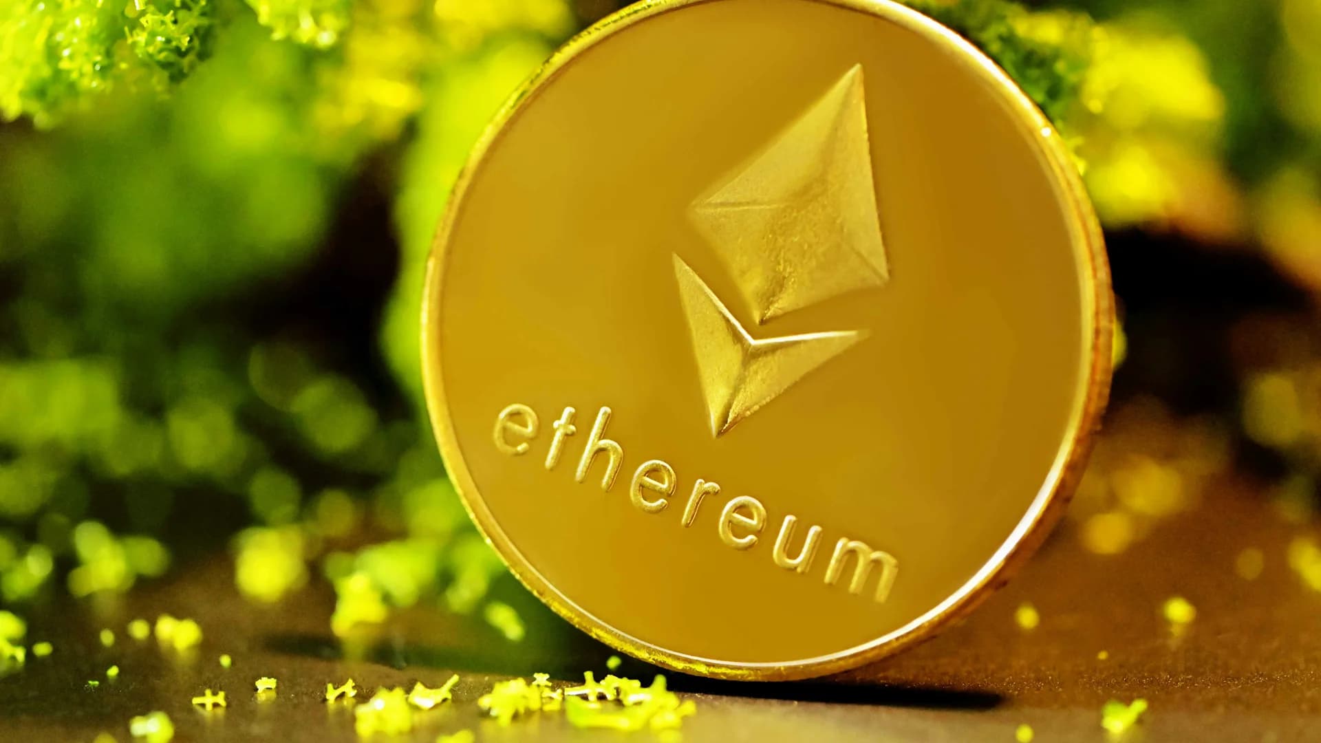 Ethereum Demand Explodes in U.S. as Whales and Bitmine Stack ETH